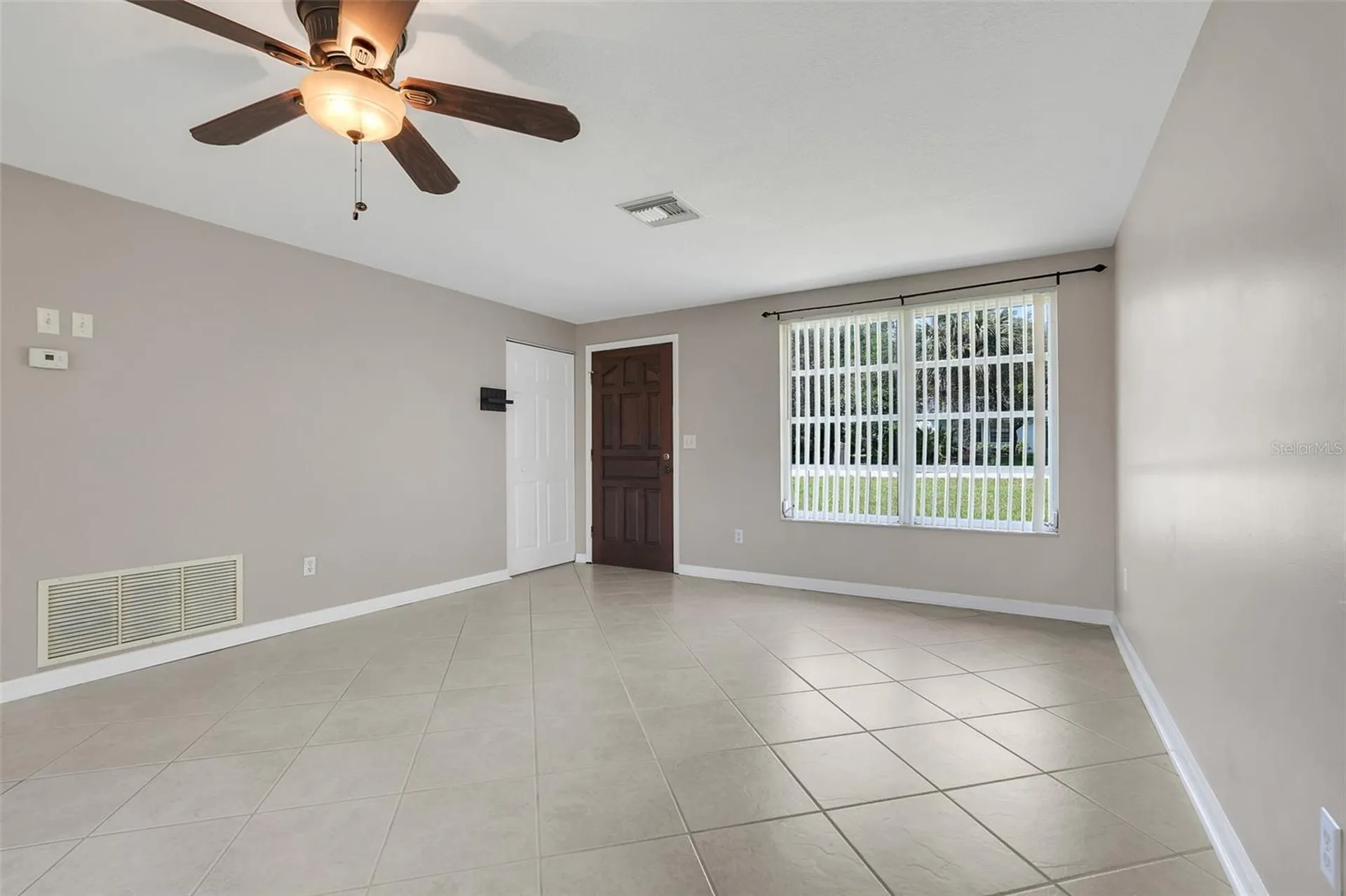 520 N Lacy Circle Deltona FL 32725