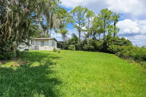 520 N Lacy Circle Deltona FL 32725