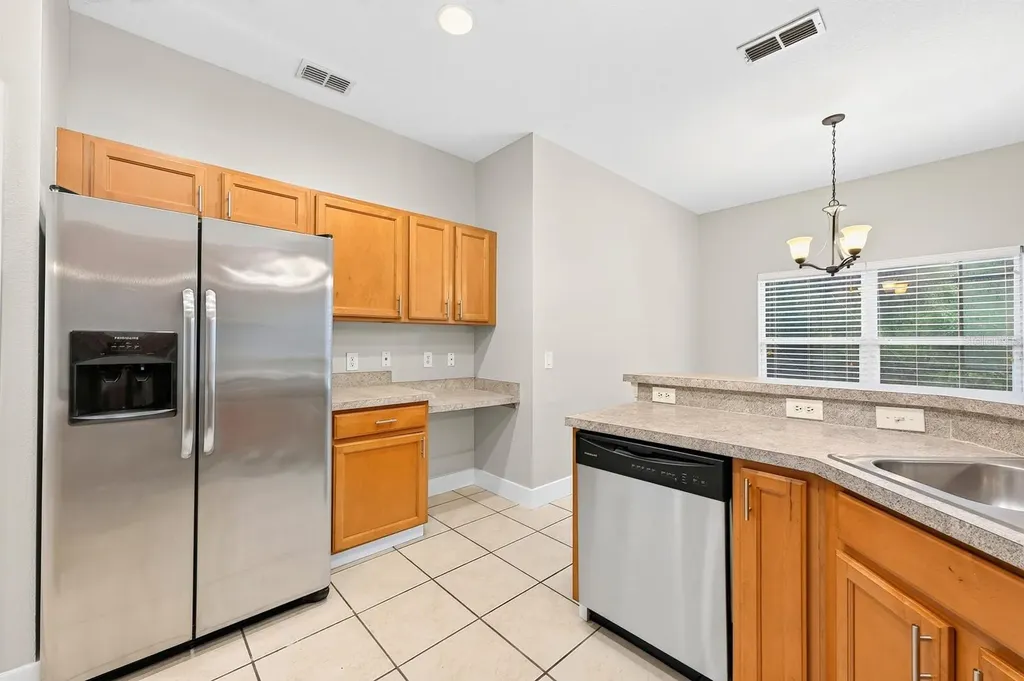 561 Carey Way Orlando FL 32825