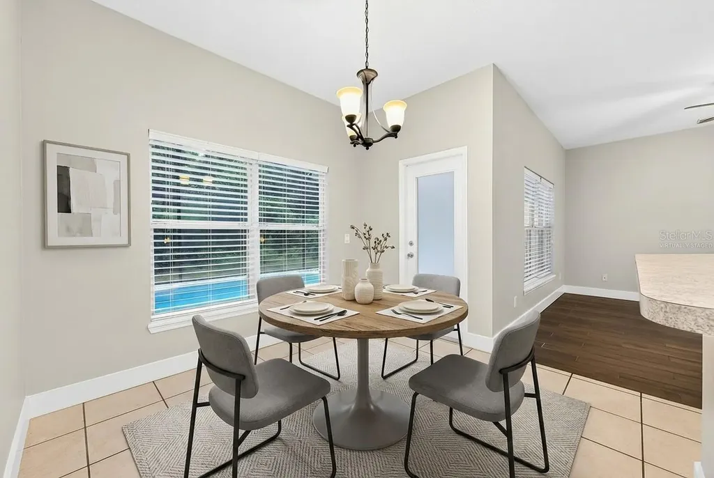 561 Carey Way Orlando FL 32825