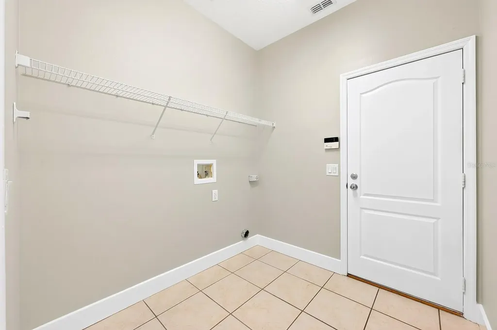 561 Carey Way Orlando FL 32825