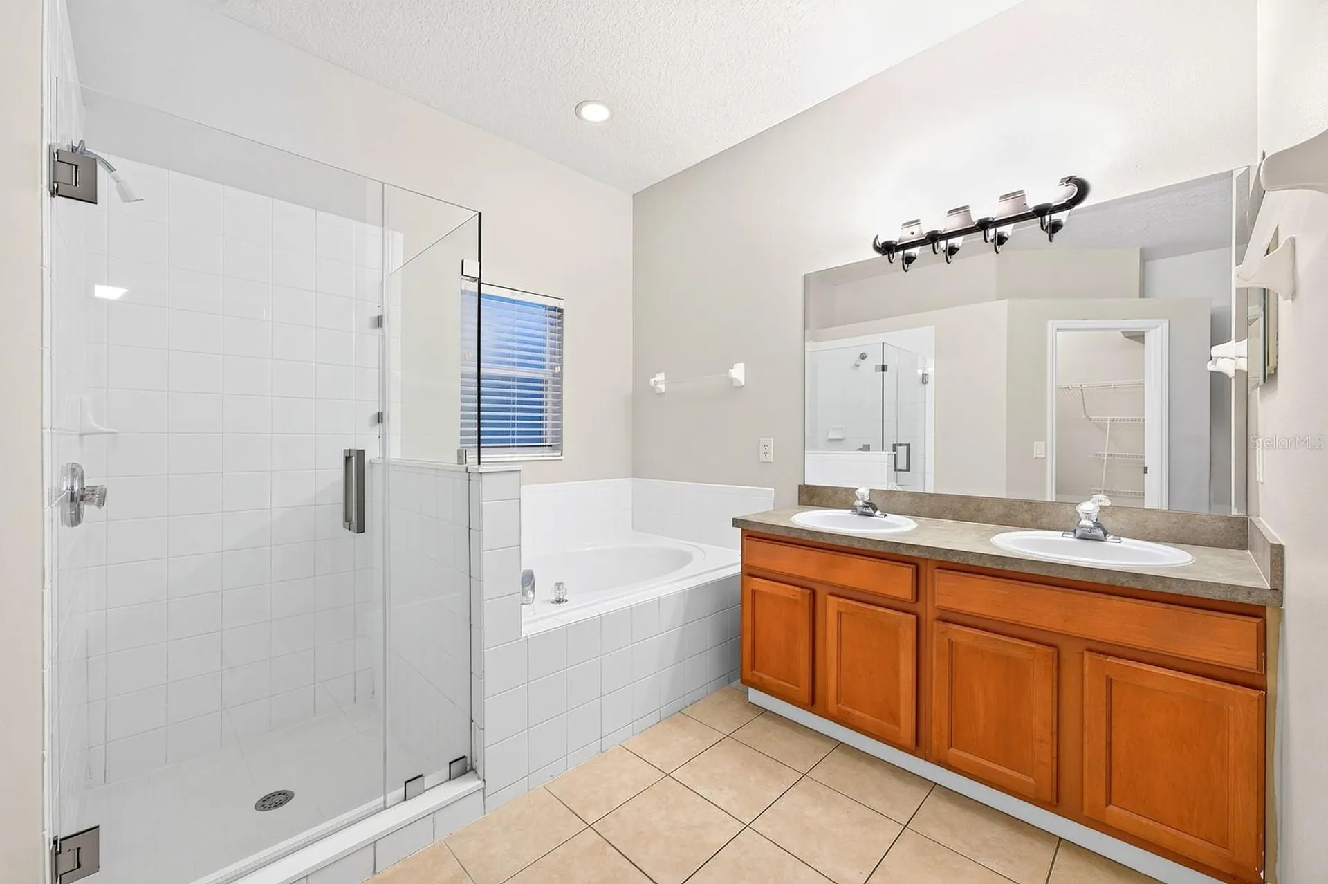 561 Carey Way Orlando FL 32825