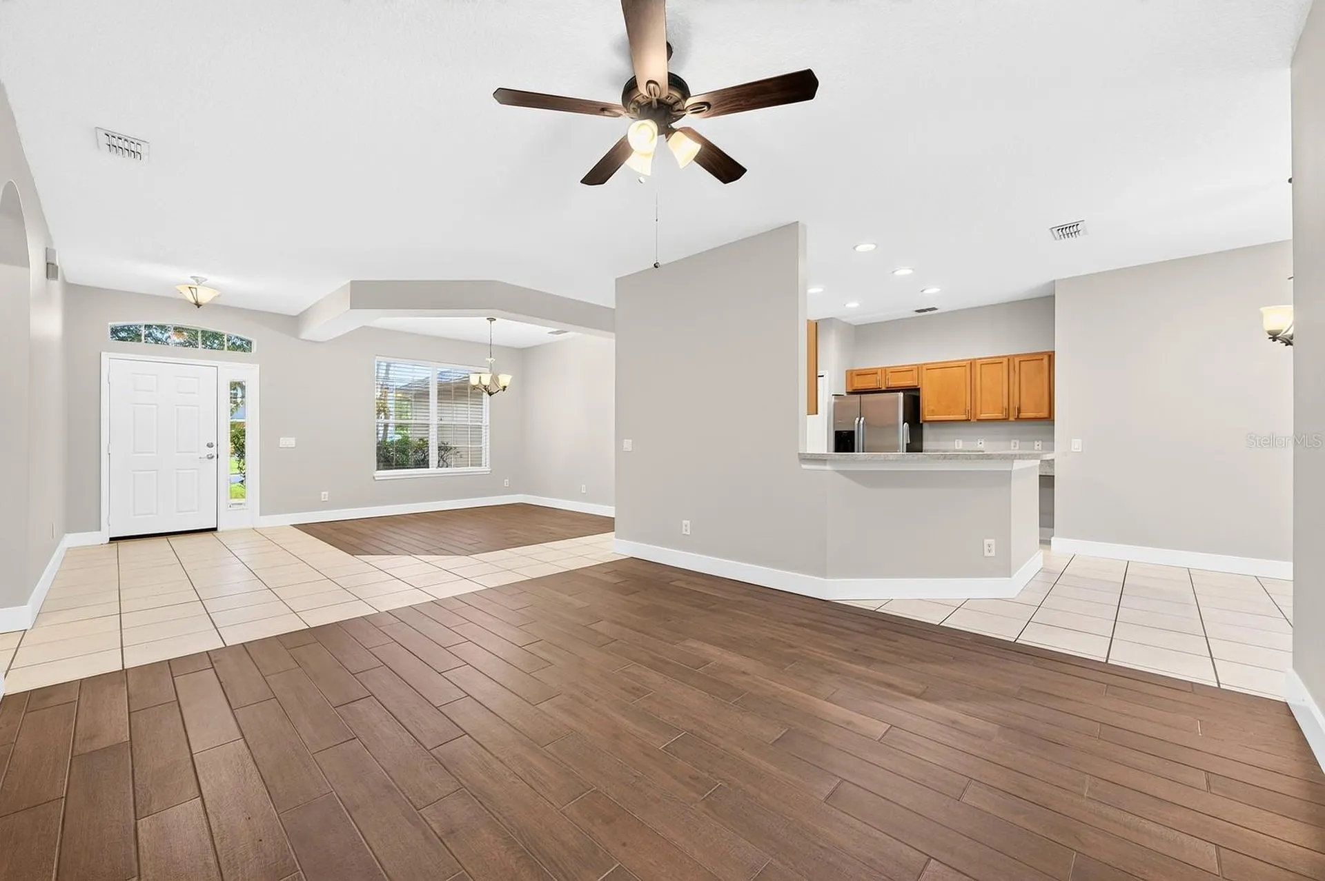 561 Carey Way Orlando FL 32825