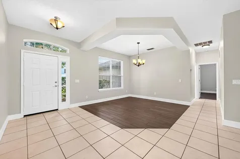 561 Carey Way Orlando FL 32825