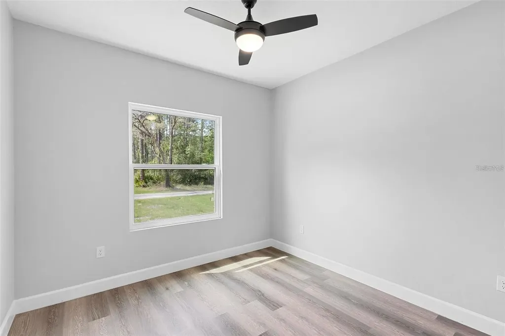 2379 8th Avenue Deland FL 32724