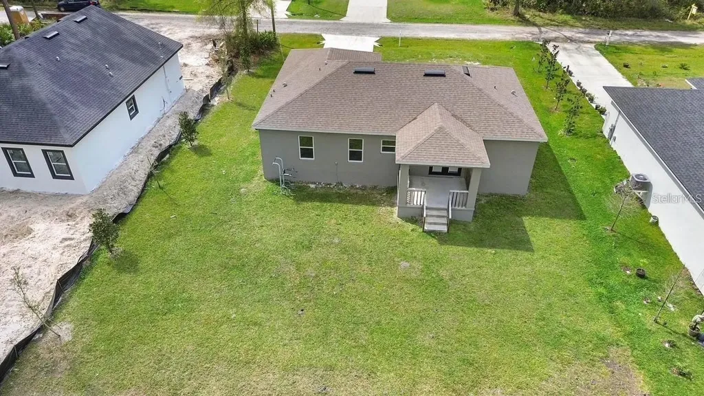 2379 8th Avenue Deland FL 32724