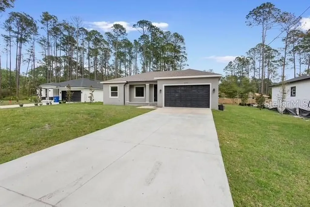 2379 8th Avenue Deland FL 32724