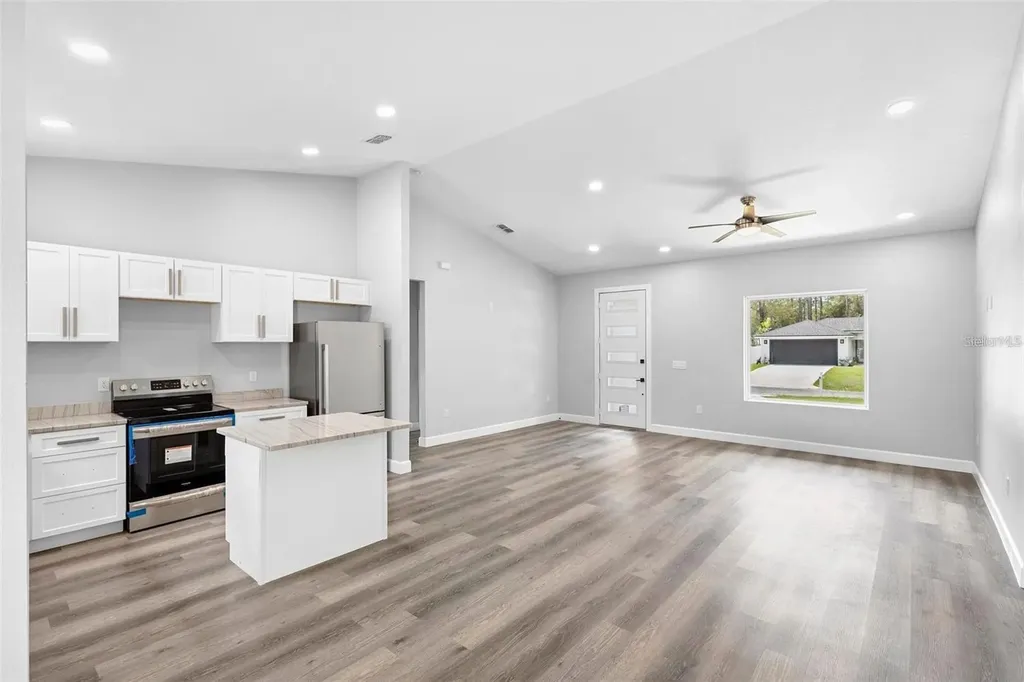 2379 8th Avenue Deland FL 32724