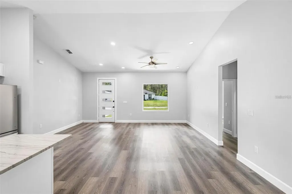 2379 8th Avenue Deland FL 32724