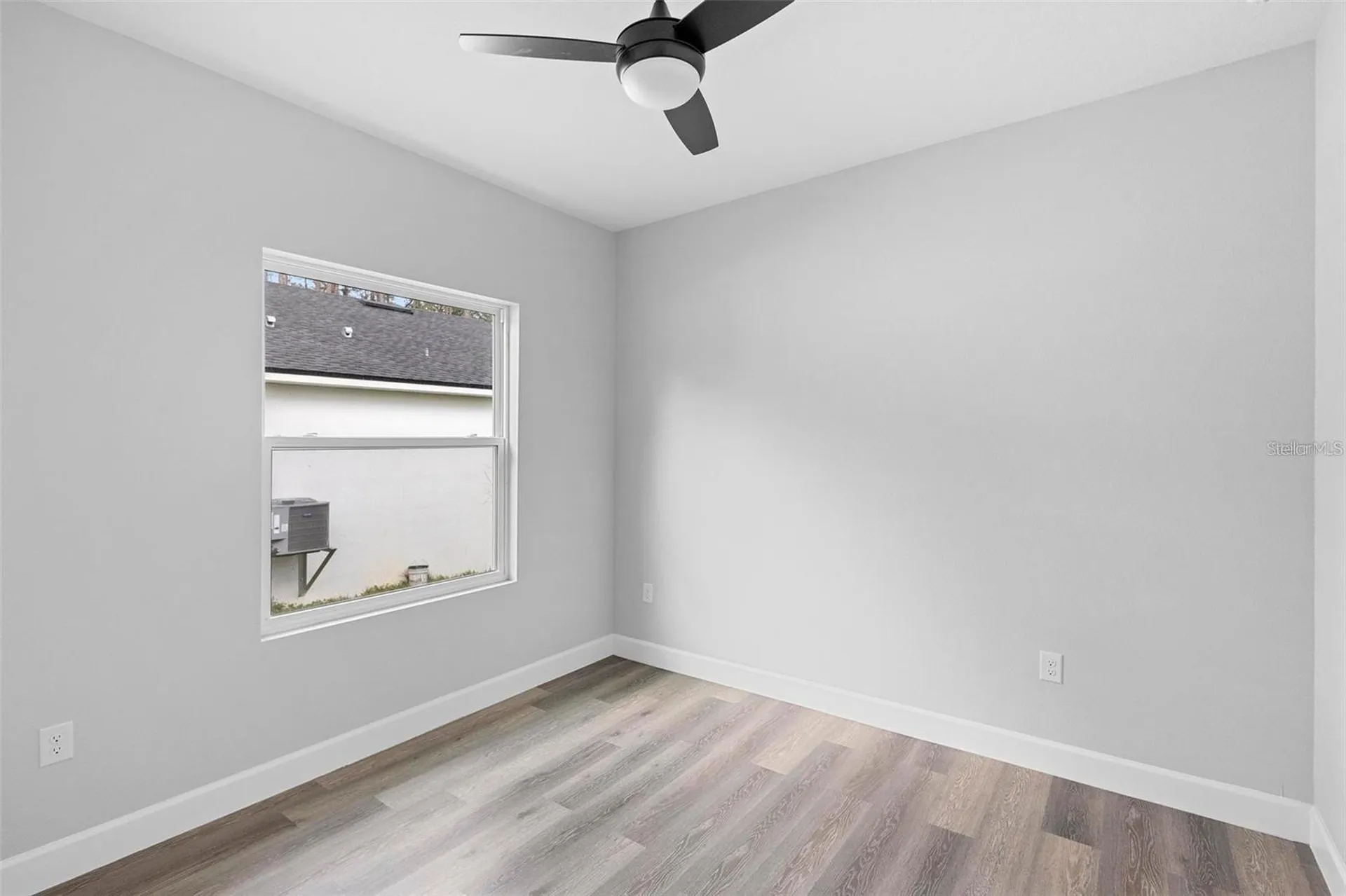 2379 8th Avenue Deland FL 32724