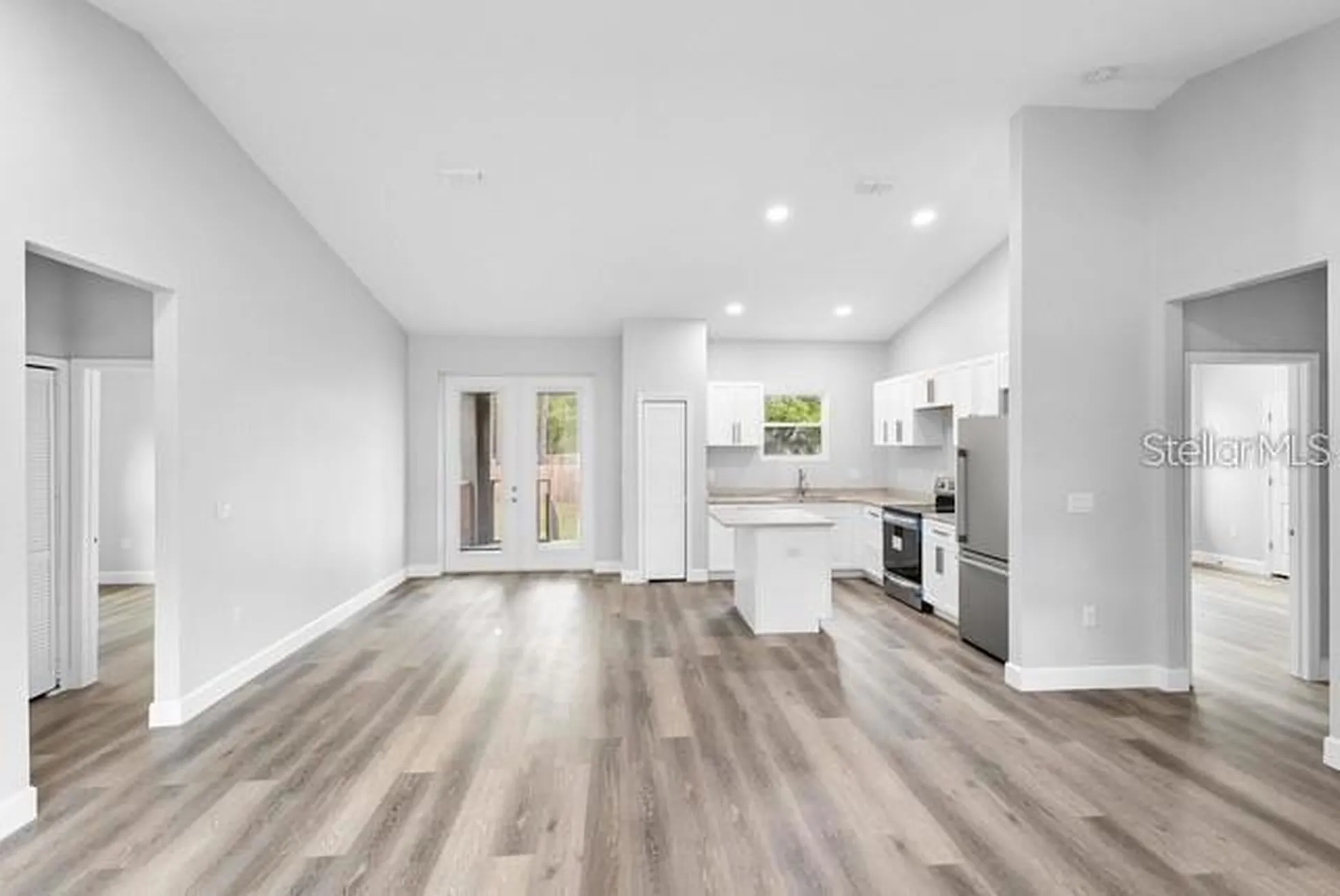 2379 8th Avenue Deland FL 32724