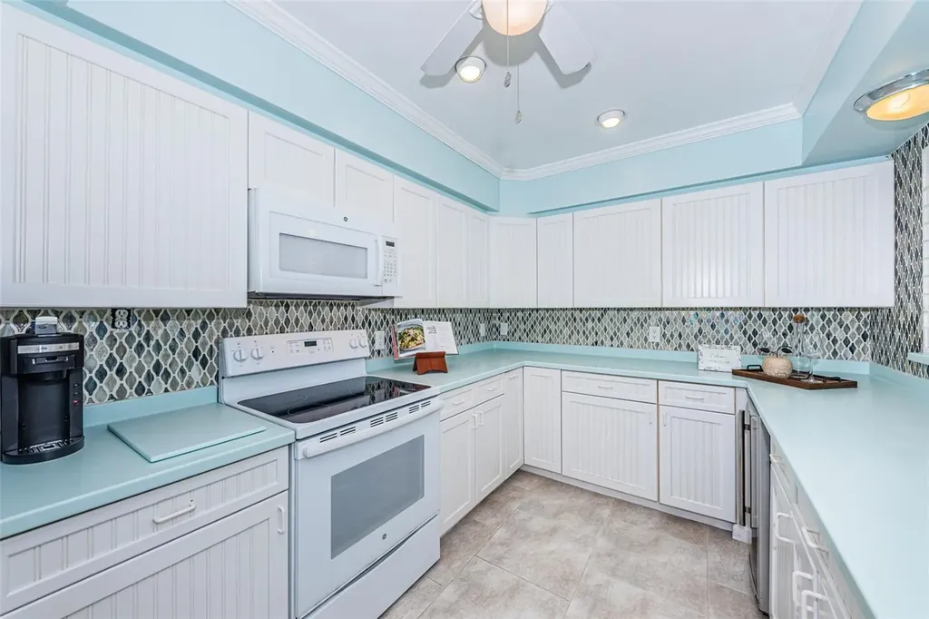 1772 Avon Lane Clearwater FL 33756