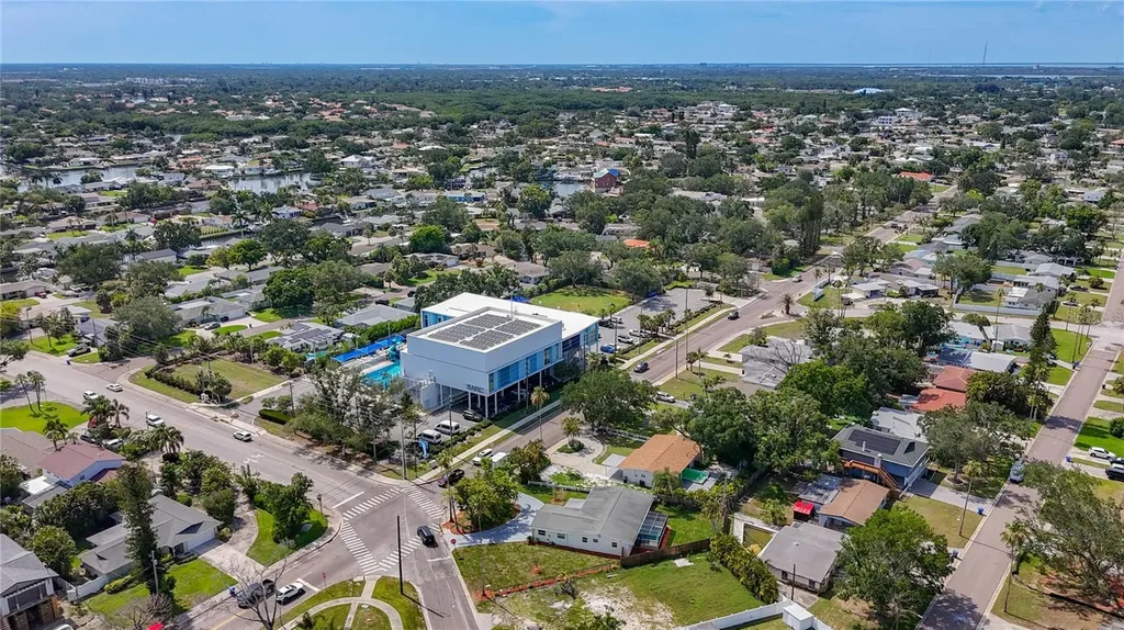 4101 Shore Acres Boulevard NE St Petersburg FL 33703