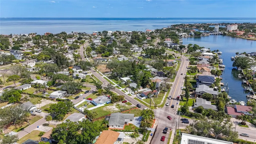 4101 Shore Acres Boulevard NE St Petersburg FL 33703