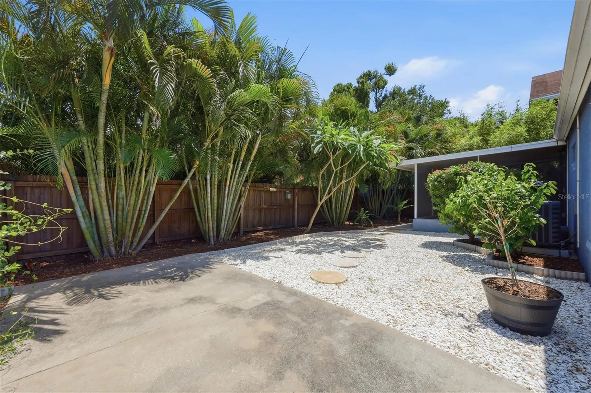 1649 8th Street Sarasota FL 34236