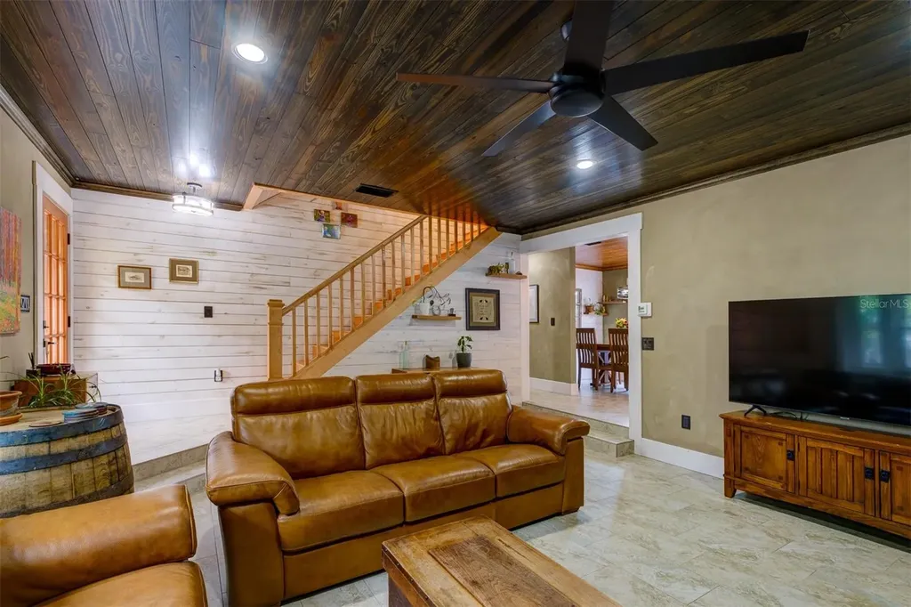 2690 Temple Street Sarasota FL 34239