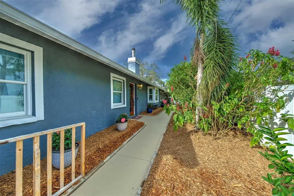 2690 Temple Street Sarasota FL 34239