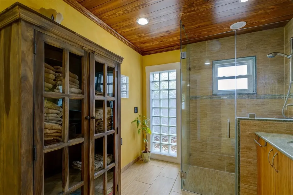 2690 Temple Street Sarasota FL 34239