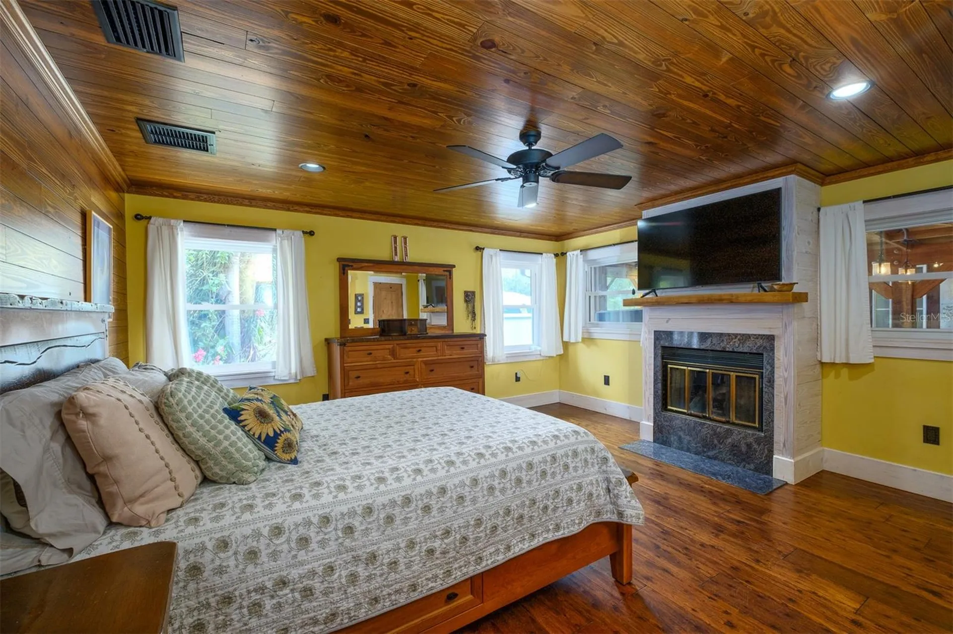 2690 Temple Street Sarasota FL 34239