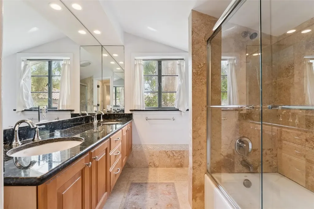 241 W Lake Sue Avenue Winter Park FL 32789