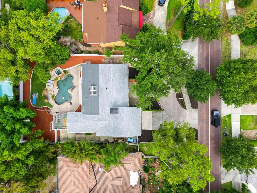 241 W Lake Sue Avenue Winter Park FL 32789