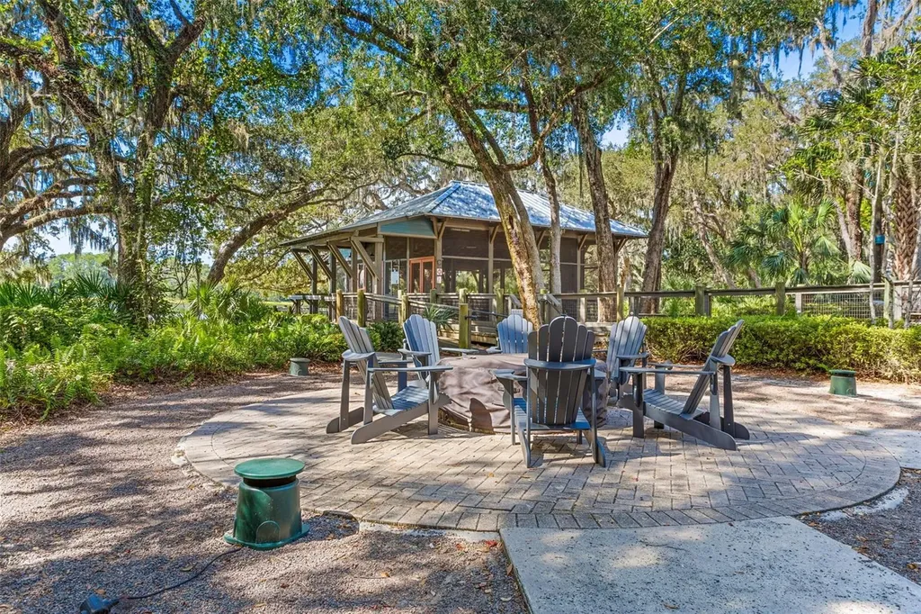 14310 Barrington Stowers Drive Lithia FL 33547