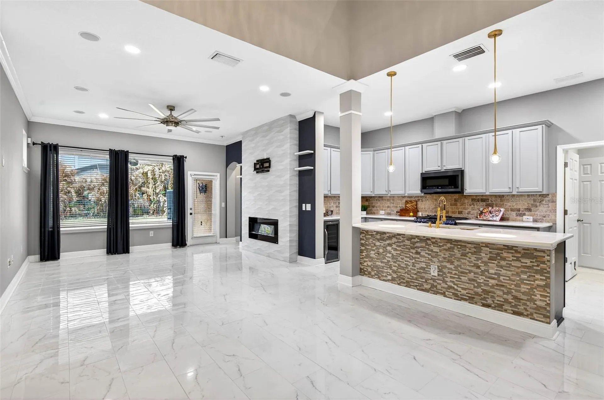 14310 Barrington Stowers Drive Lithia FL 33547