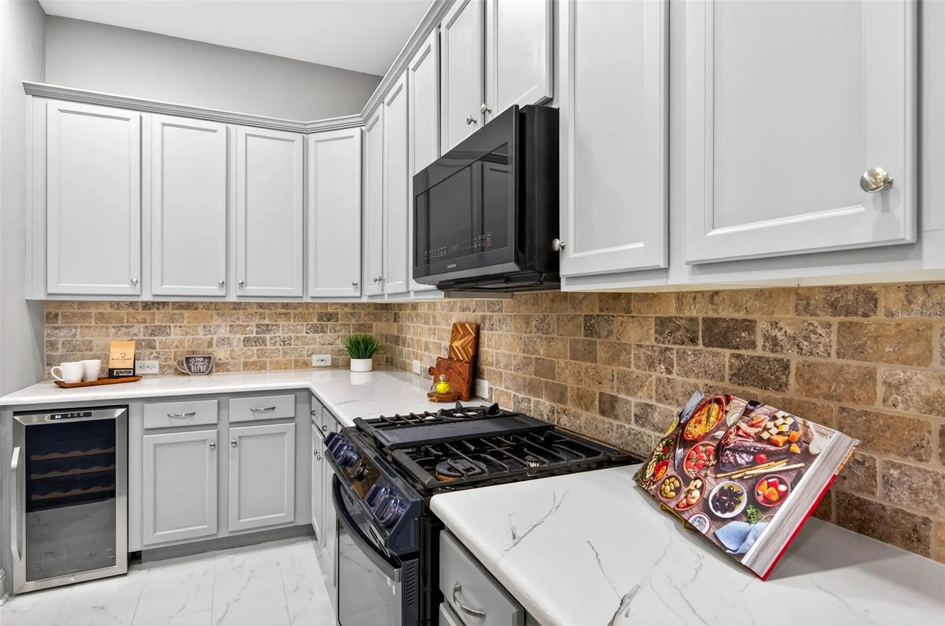 14310 Barrington Stowers Drive Lithia FL 33547