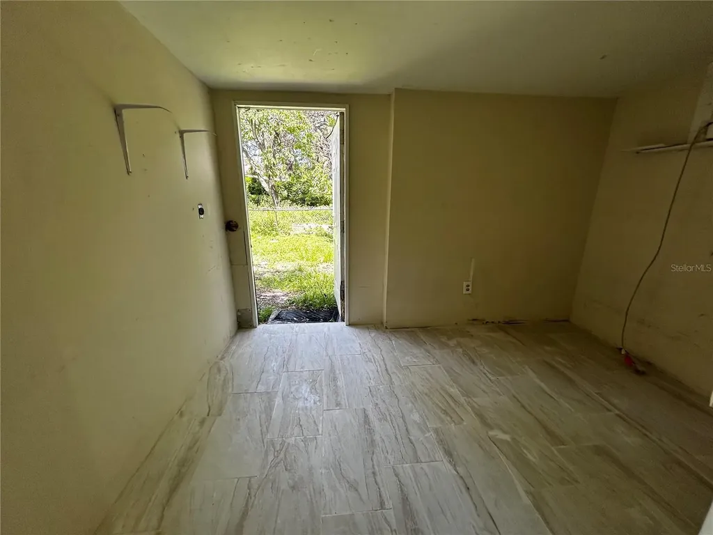 10704 N Annette Avenue Tampa FL 33612