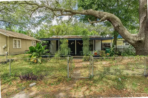 10704 N Annette Avenue Tampa FL 33612