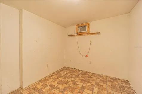 10704 N Annette Avenue Tampa FL 33612