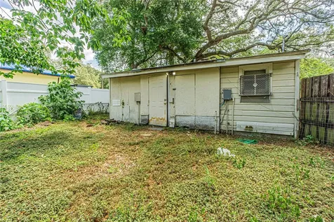 10704 N Annette Avenue Tampa FL 33612