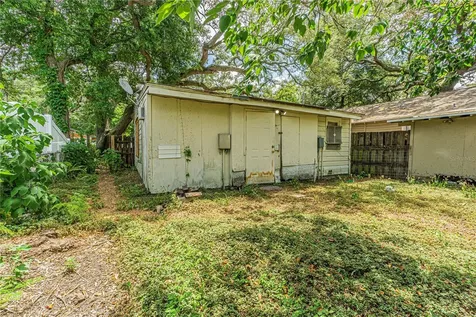 10704 N Annette Avenue Tampa FL 33612