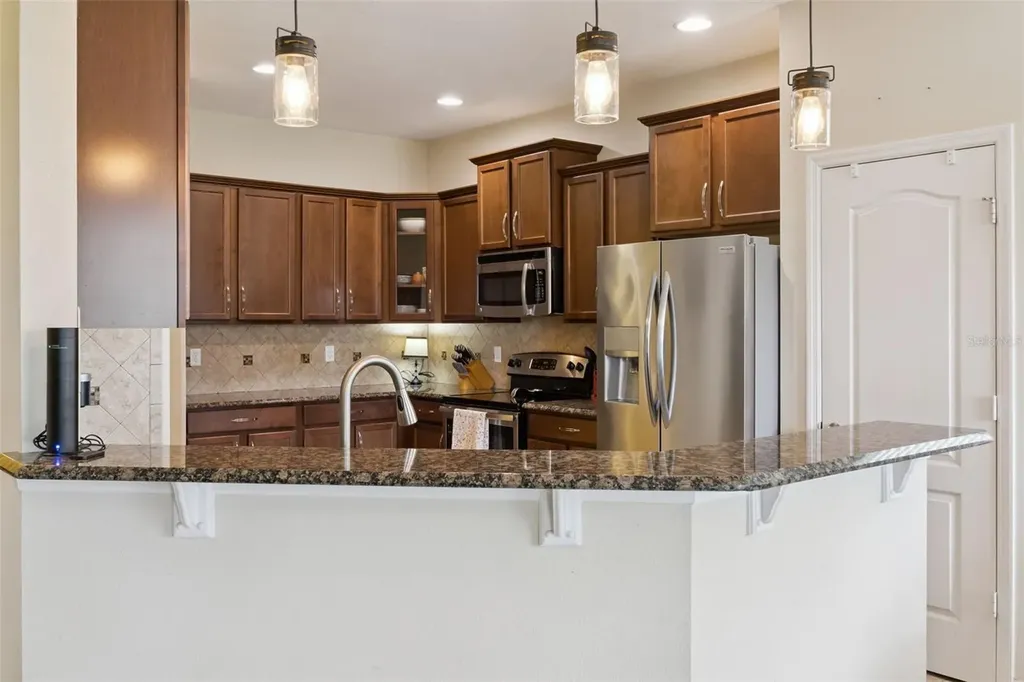 1437 Scarlet Oak Loop Winter Garden FL 34787
