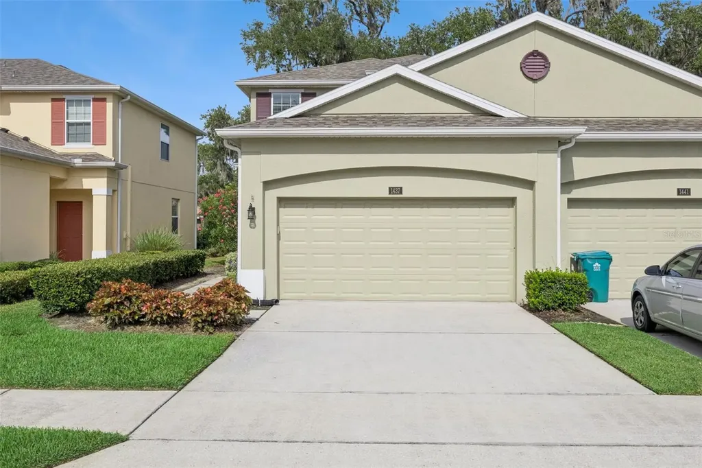 1437 Scarlet Oak Loop Winter Garden FL 34787