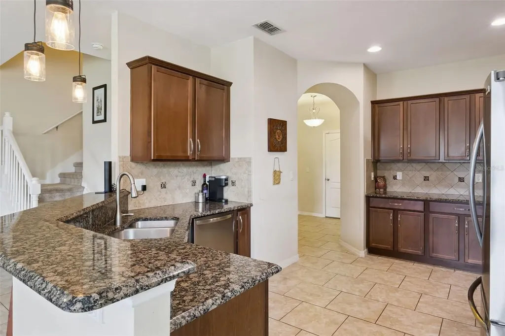 1437 Scarlet Oak Loop Winter Garden FL 34787