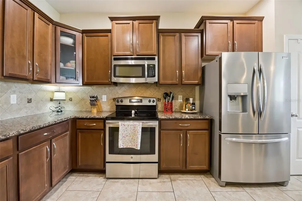 1437 Scarlet Oak Loop Winter Garden FL 34787