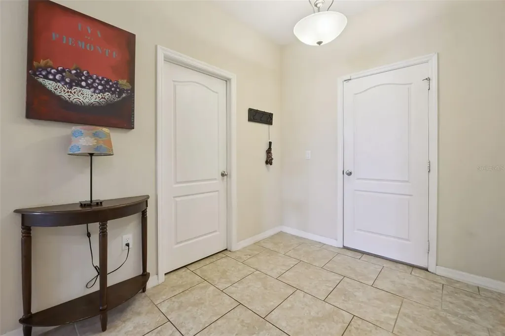 1437 Scarlet Oak Loop Winter Garden FL 34787
