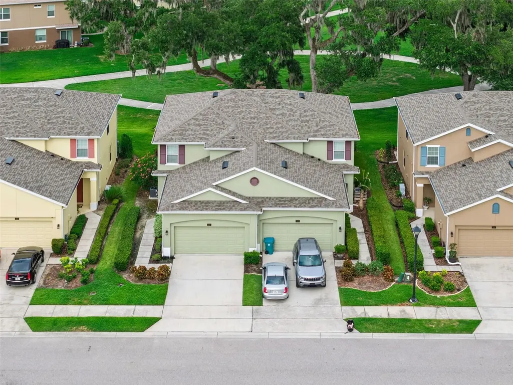 1437 Scarlet Oak Loop Winter Garden FL 34787