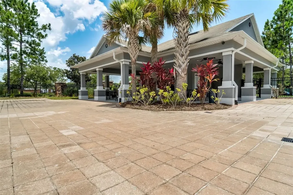 1437 Scarlet Oak Loop Winter Garden FL 34787
