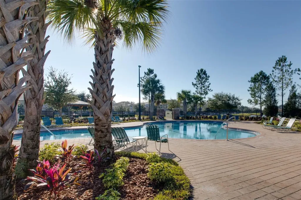 1437 Scarlet Oak Loop Winter Garden FL 34787