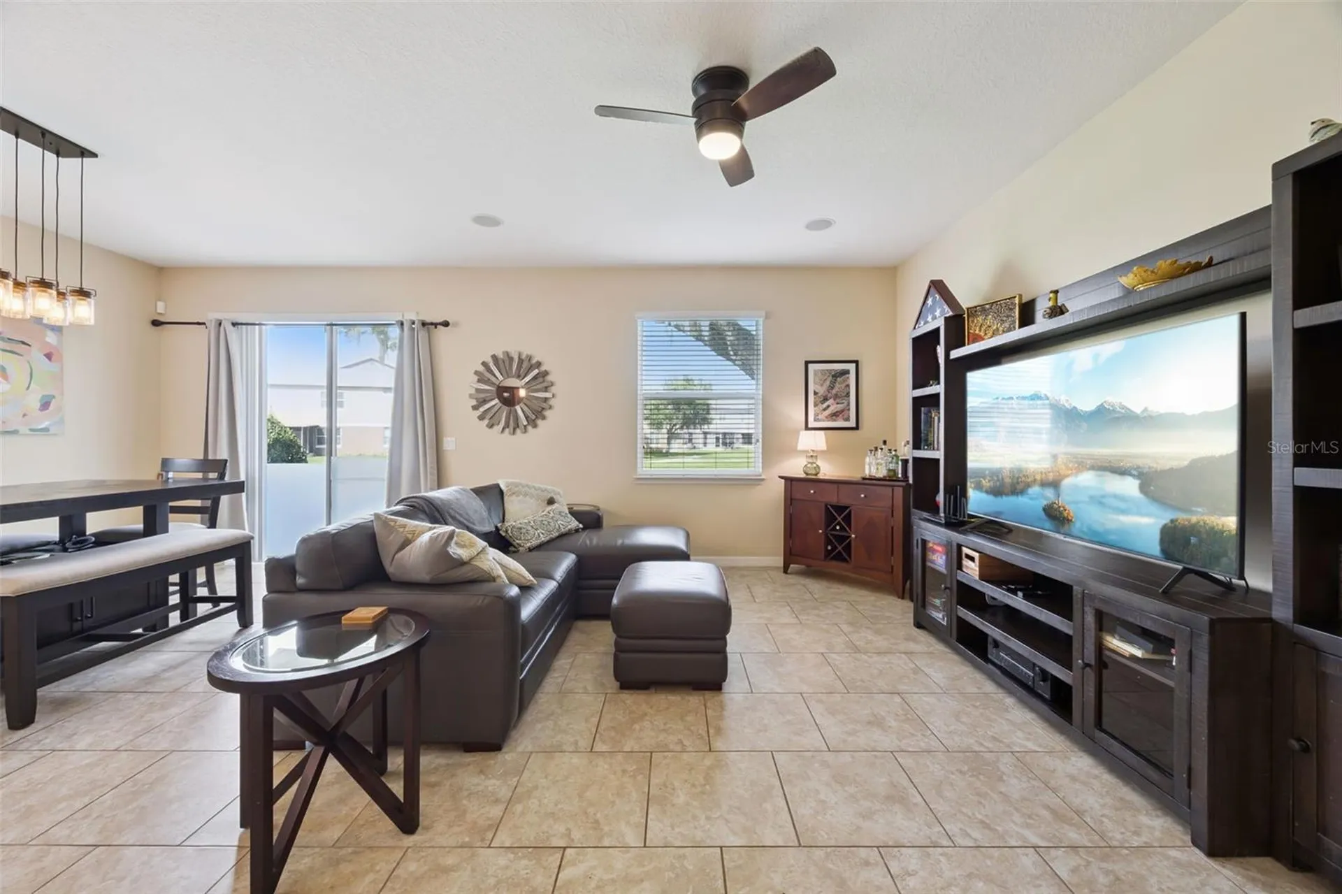 1437 Scarlet Oak Loop Winter Garden FL 34787