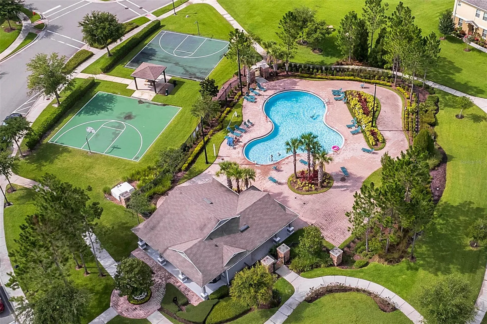 1437 Scarlet Oak Loop Winter Garden FL 34787