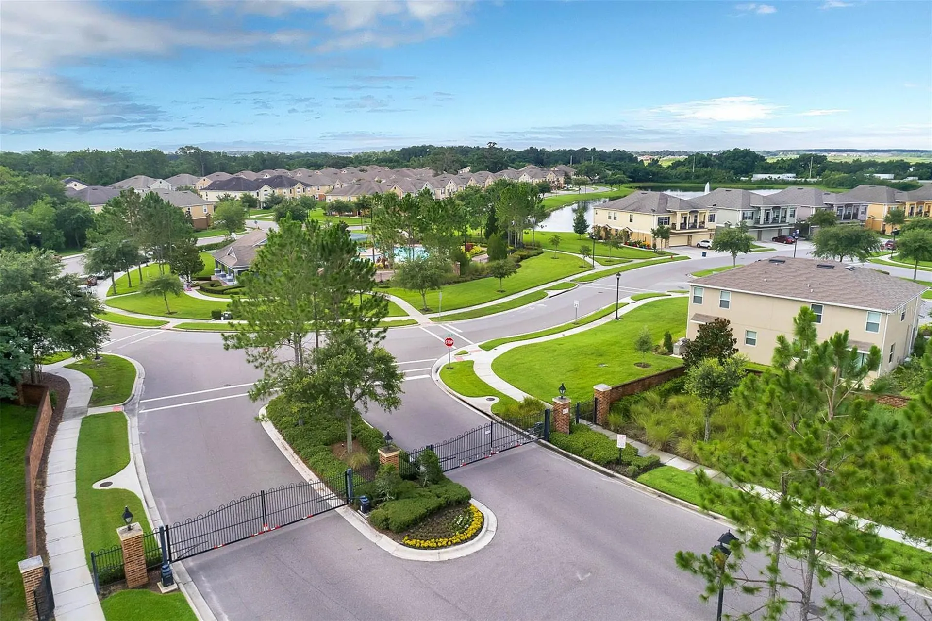 1437 Scarlet Oak Loop Winter Garden FL 34787