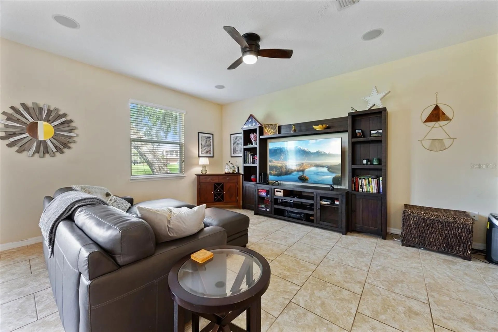 1437 Scarlet Oak Loop Winter Garden FL 34787