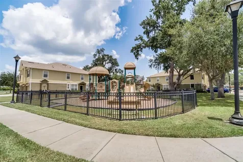1437 Scarlet Oak Loop Winter Garden FL 34787