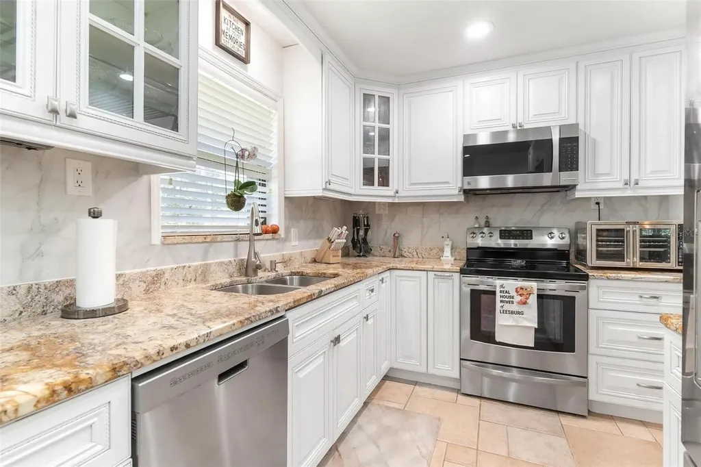 29205 S Corley Island Road Leesburg FL 34748