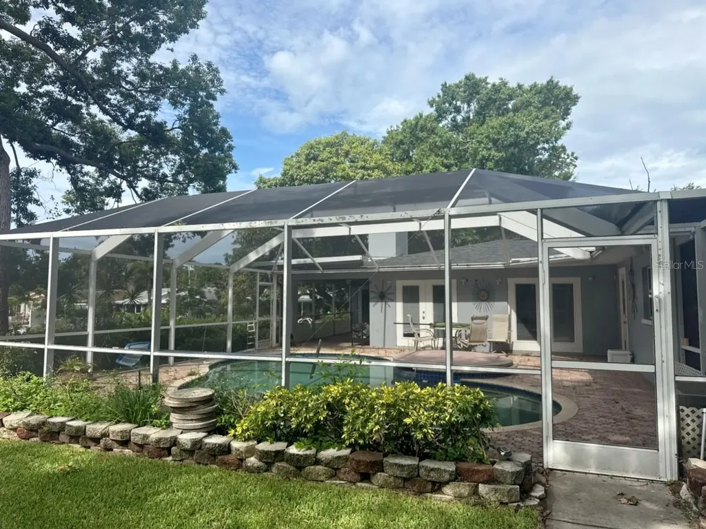 13824 83rd Place Seminole FL 33776