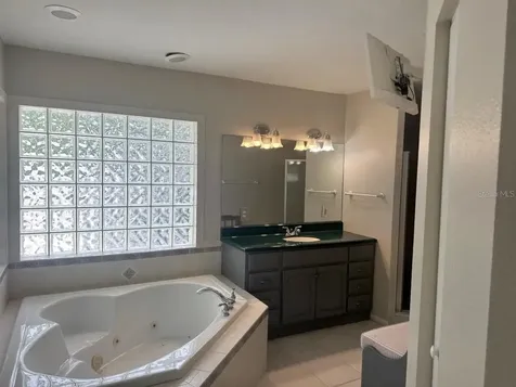 13824 83rd Place Seminole FL 33776