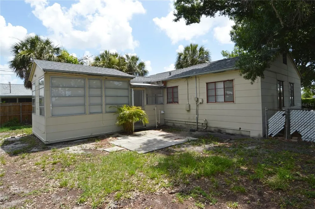 1108 Winchester Road N St Petersburg FL 33710